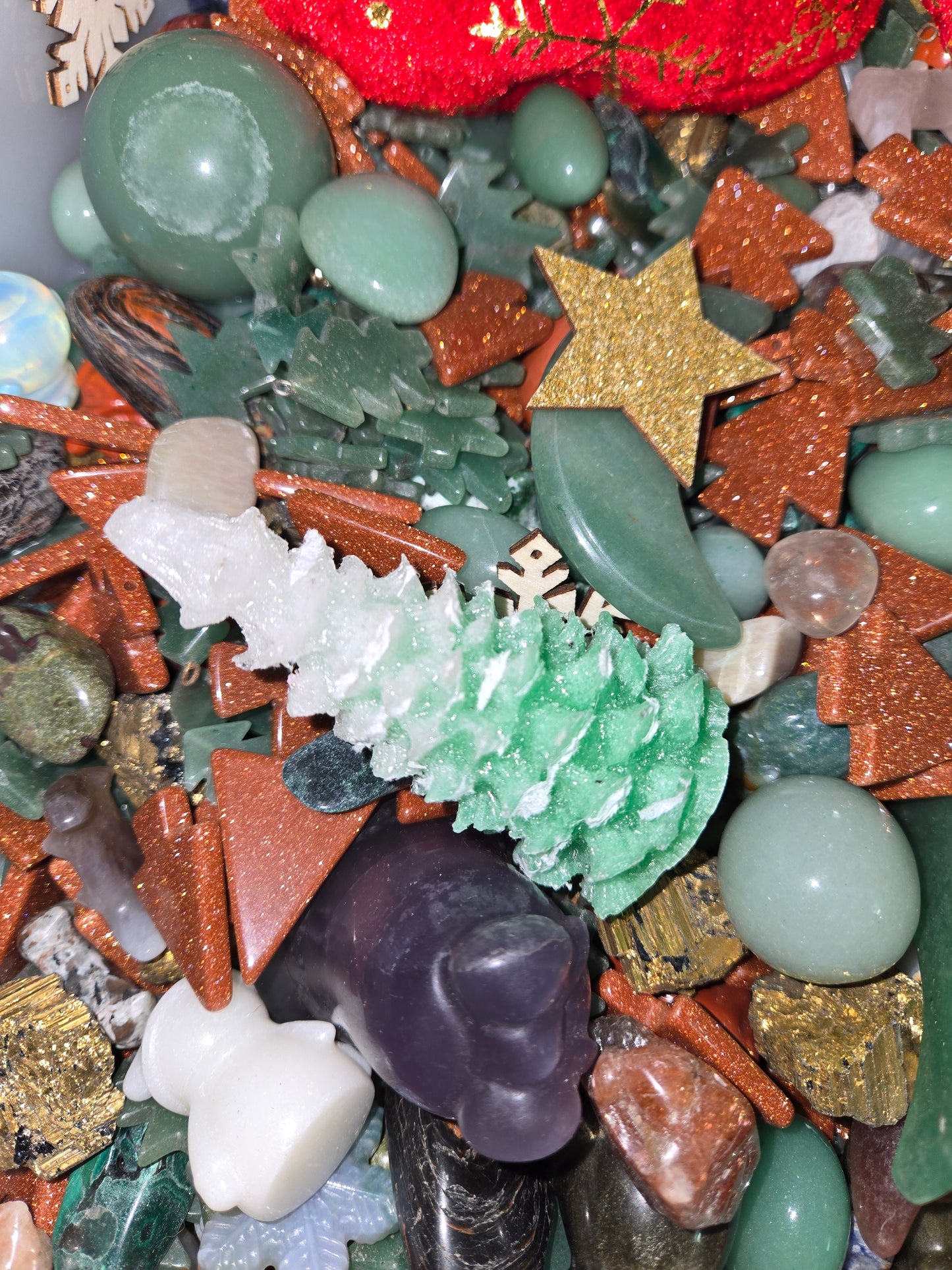 Holiday Crystal Confetti Lucky Scoops